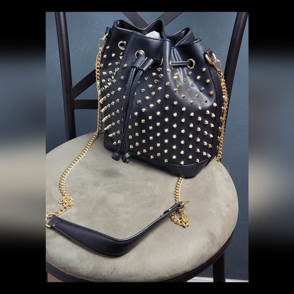 All Black Spiked Bucket Bag - Picture 1 of 8